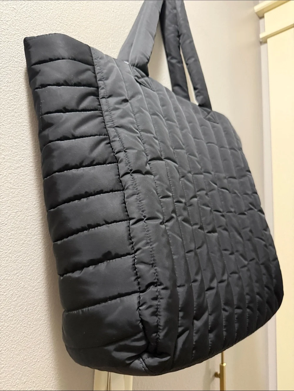 GAP Quilted Puffer Tote - Black